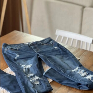 Mid Rise Ripped + Distressed Shape Enhancing Jeans/ Jeggings Size 12